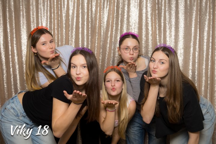 Viky 18